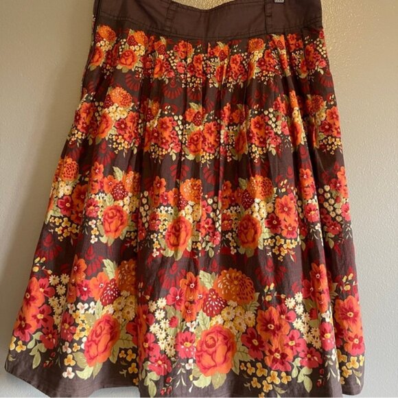 H & M Floral and Brown Pleated Size 12 Skirt With Pockets‎ and Belt loops - Picture 1 of 16